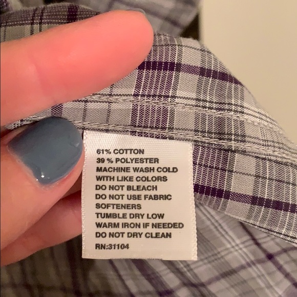 Men’s large wrinkle free button down - Picture 4 of 4